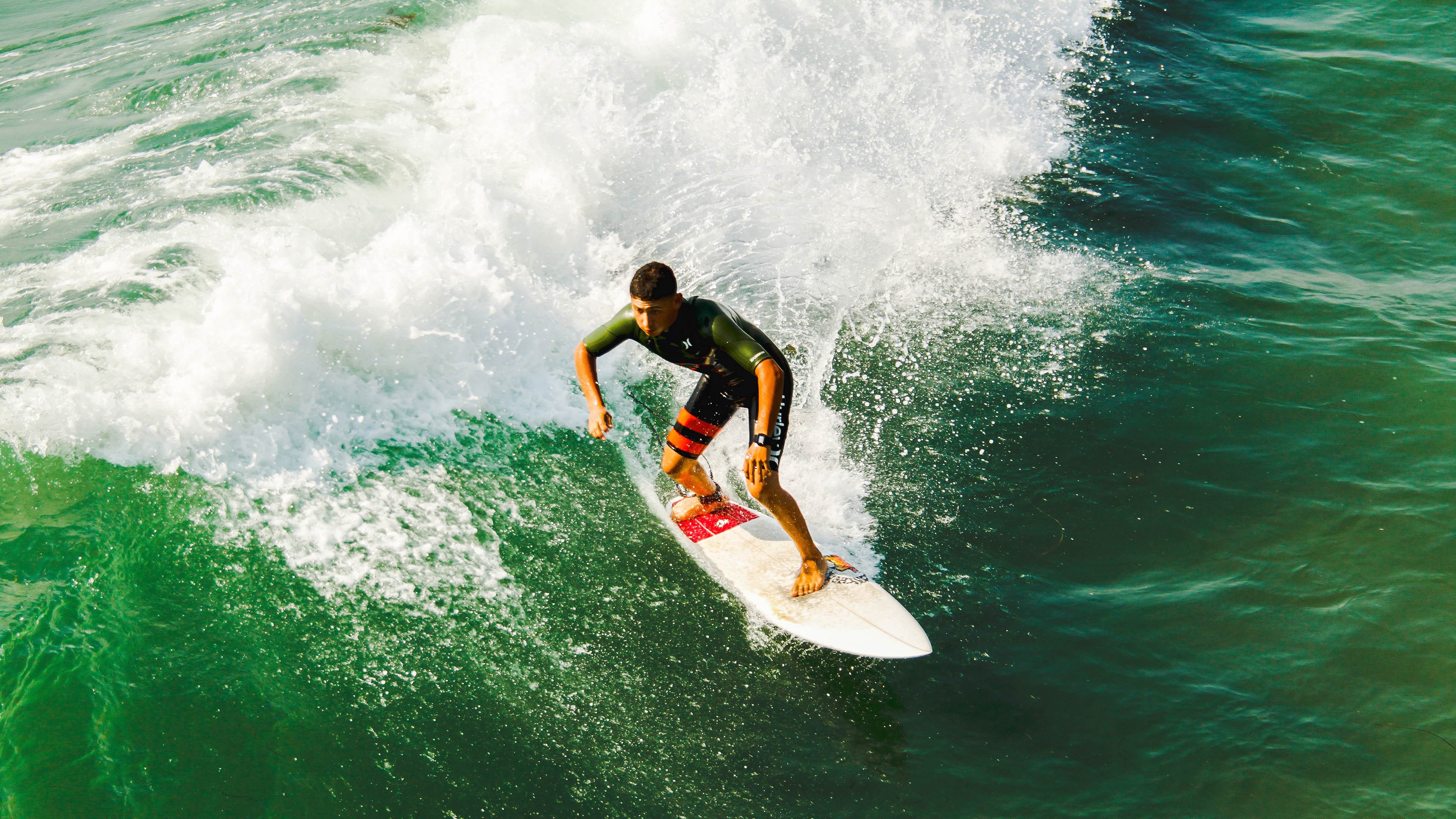 CS2高光瞬间操作全场瞩目,csgo高光时刻怎么生成